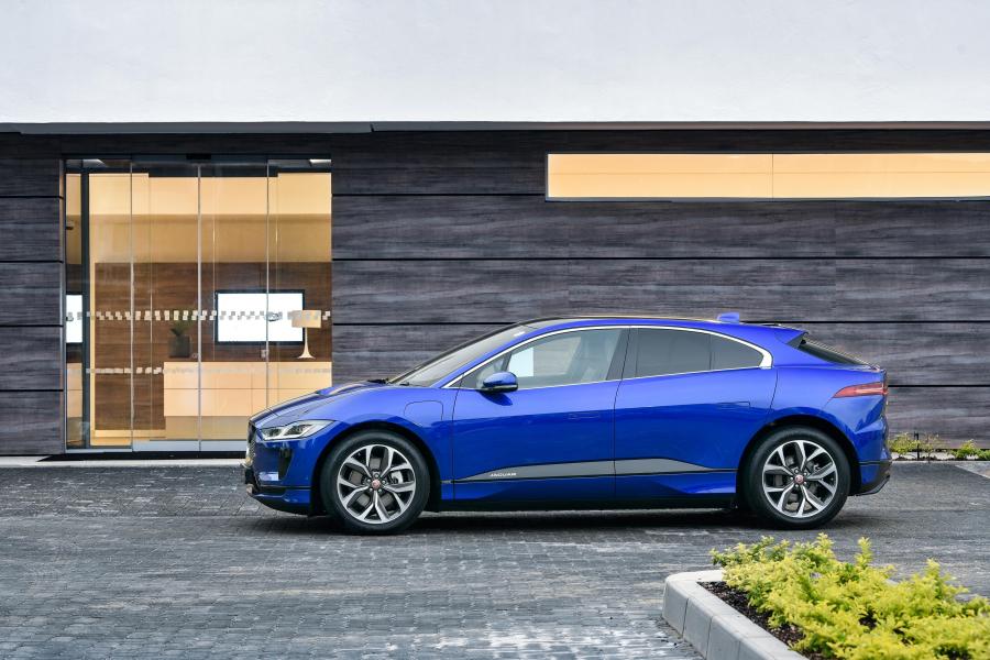 Jaguar I-Pace EV400 AWD HSE 2019 года  (ZA) (фото 23 из 47)